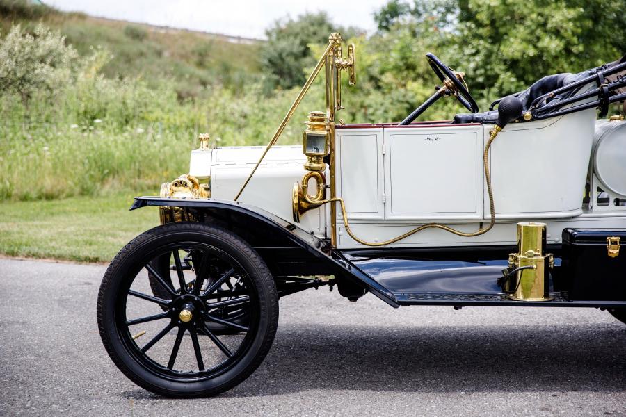 Детали экстерьера Ford Model T Torpedo Runabout 1912 года  (фото 6 из 25)